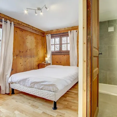 Modern 3 Bedroom In *