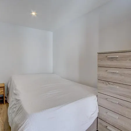 Modern 3 Bedroom In * Морзин